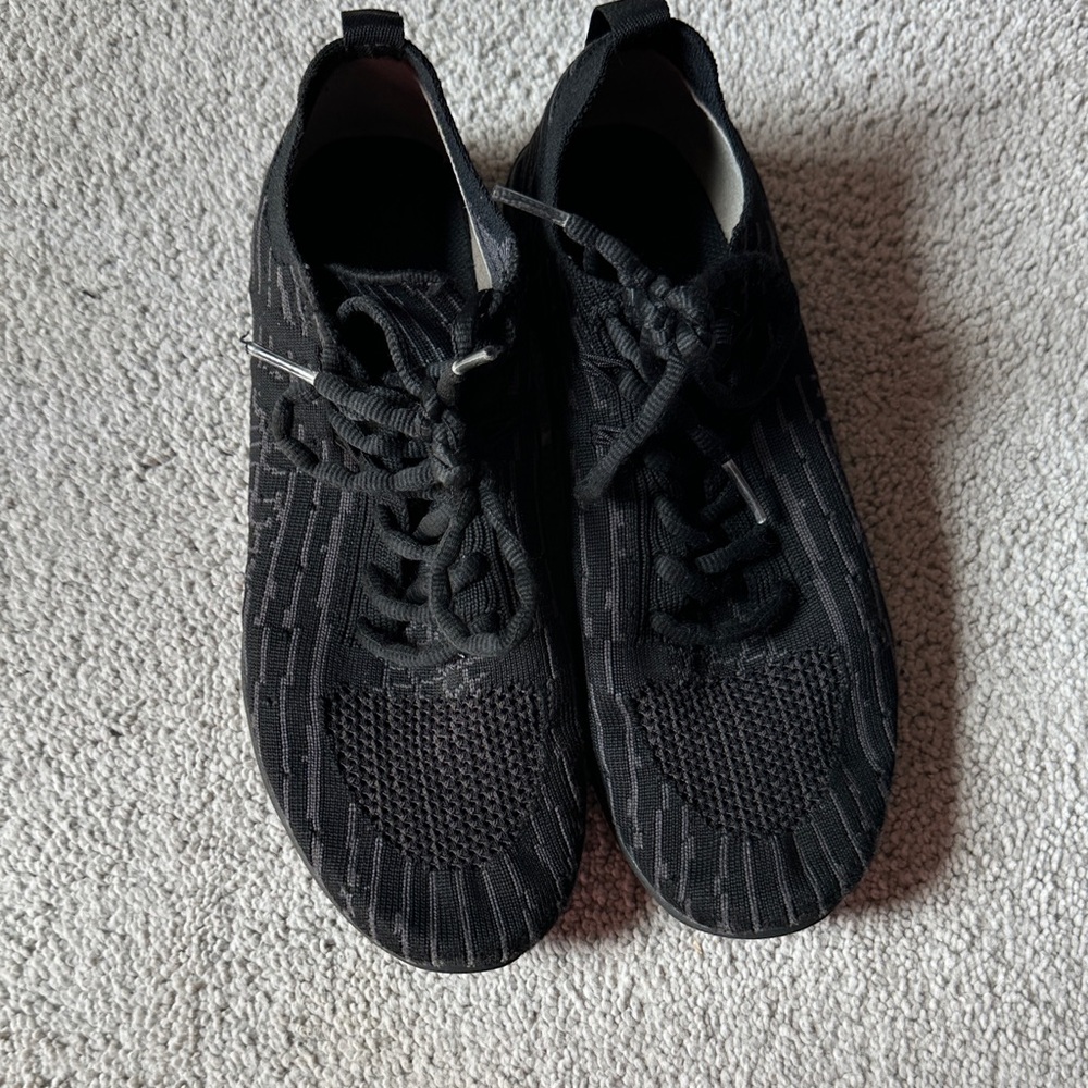 Rebel athletic revolt, black cheer shoes